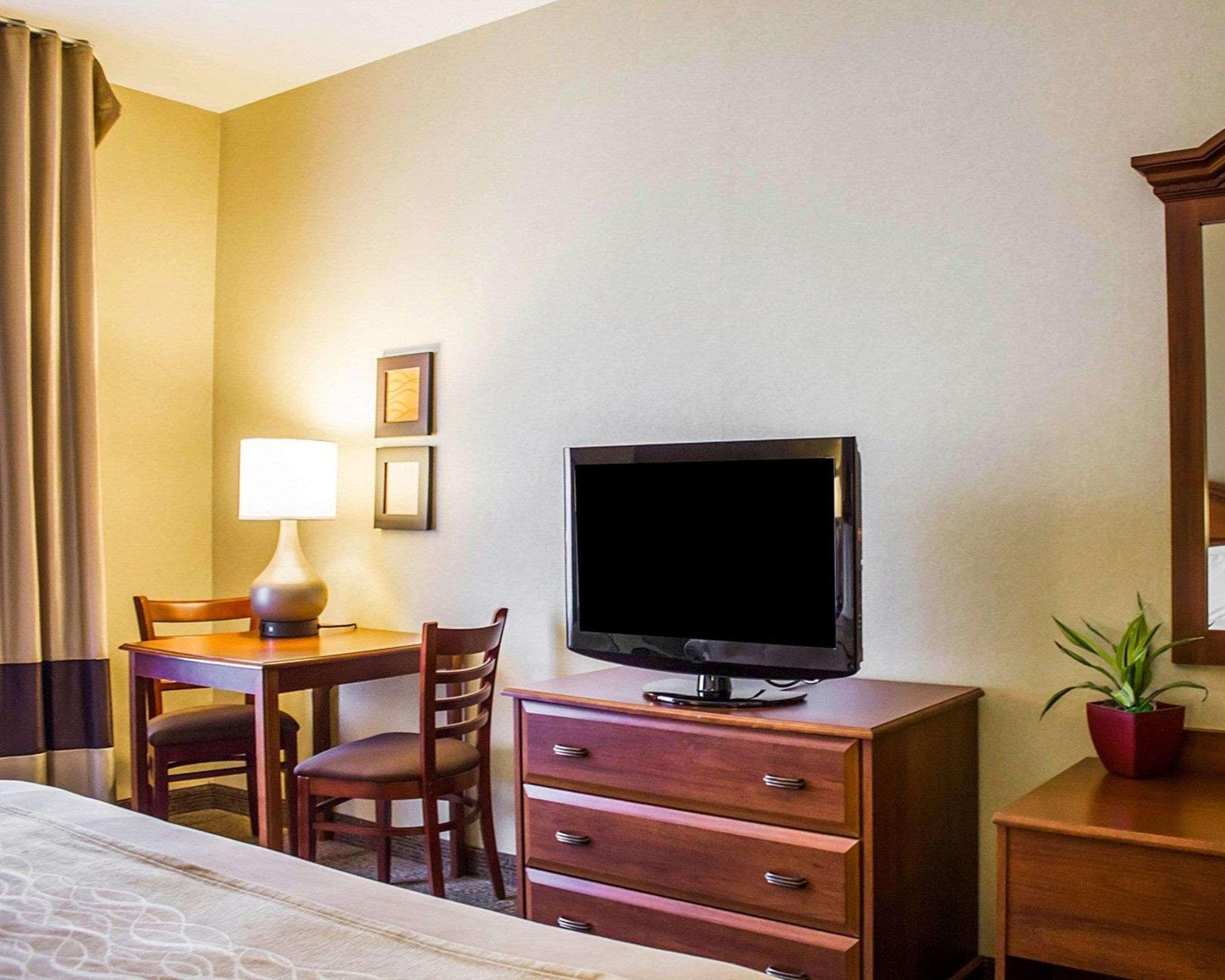 Comfort Inn Guilford Near I-95 Экстерьер фото